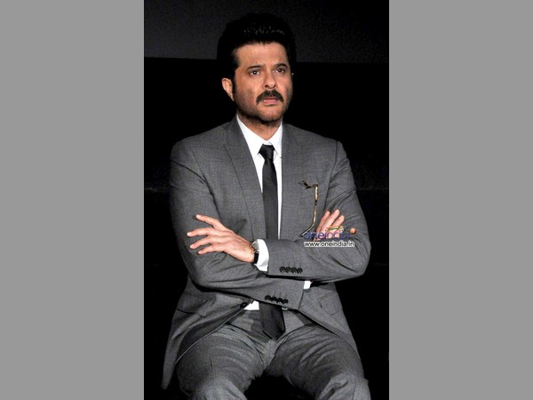 కోరికను చెప్తూనే
