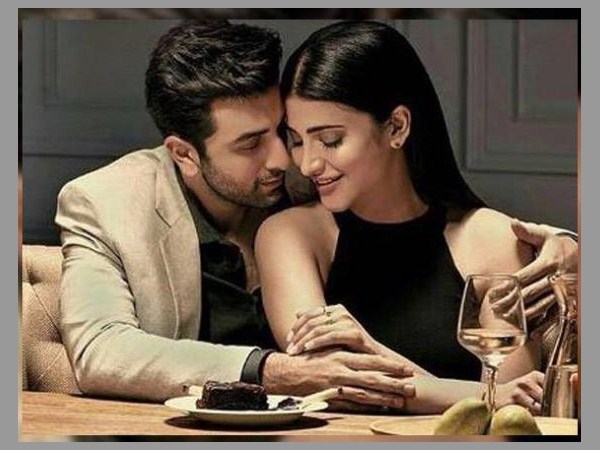 రణ్బీర్తో చెట్టాపట్టాల్.