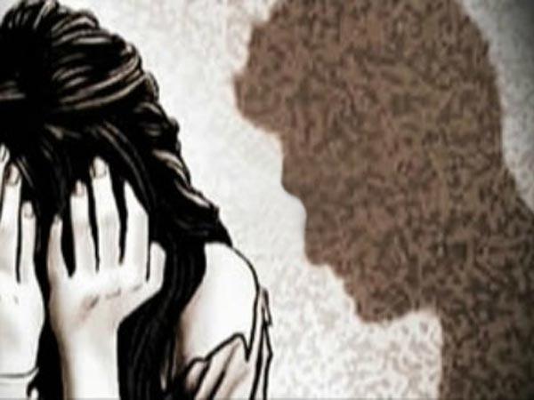అచ్చ తెలుగు అమ్మాయిలా