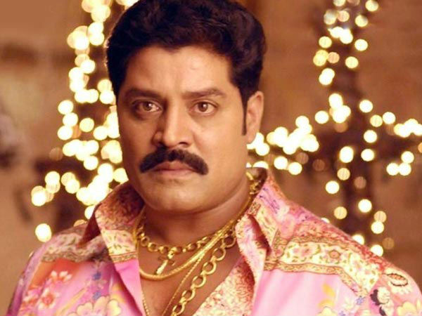 శ్రీహరి అంత్యక్రియలకు హాజరుకాలేదు..