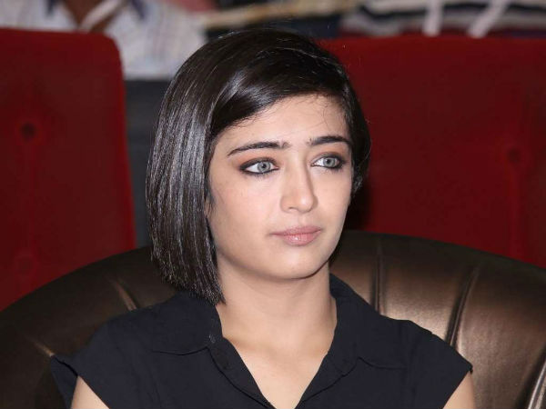 ఇలా హీరోయిన్ అవకాశం...