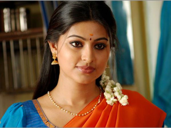 బిగ్బాస్తో స్నేహ మెరుపులు