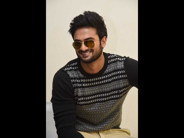 హీరోలను దృష్టిలో పెట్టుకొని..