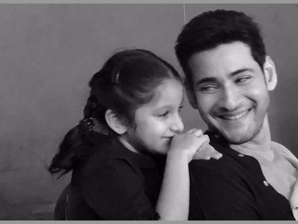 కెమెరాలో బంధించిన సంతోష్ శివన్