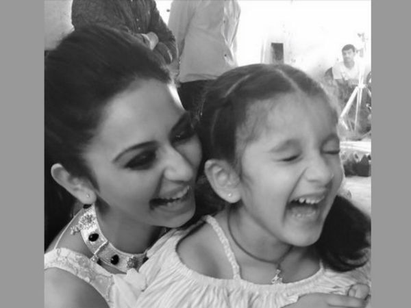 రకుల్ ఇన్స్టాగ్రామ్లో ఫోటోలు వైరల్..