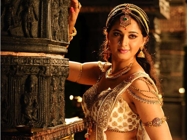 ఊగిసలాట మధ్య అనుష్క ఎంపిక