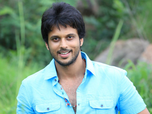 విలన్ పాత్రలతో ఆదర్శ్ బాలకృష్ణ
