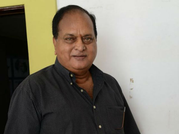 అమ్మాయిలకు ఓణీల ప్రధాన్యత తెలియదు