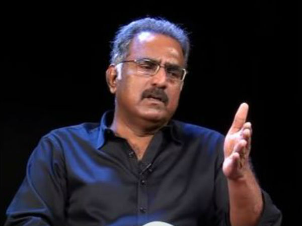 రాంగోపాల్ వర్మ మేధావి..