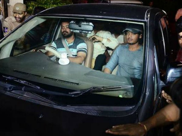 సందడి వాతావరణం