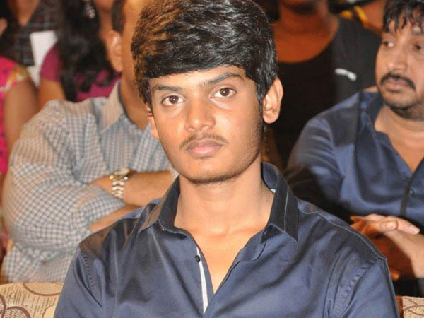 వాళ్లకీ కుటుంబాలుంటాయి