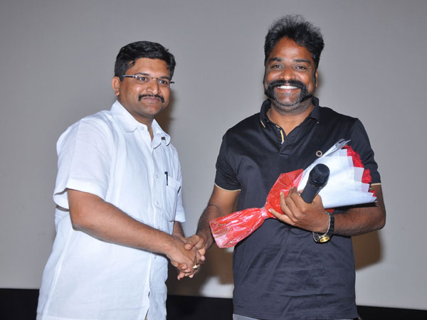 కథకు తగినట్టు హాస్యం..