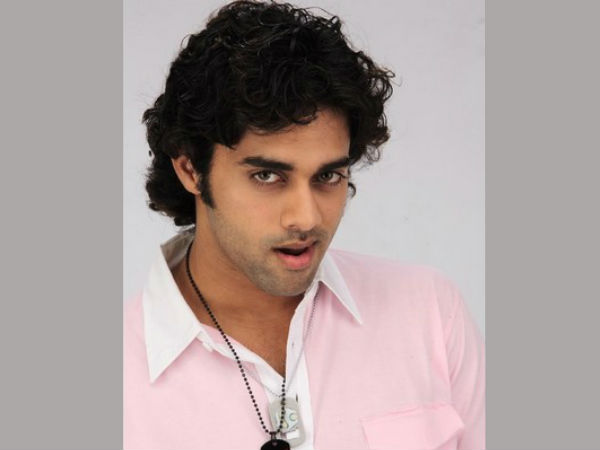 ప్రత్యేక కాక్ టైల్ డ్రింక్ లో కలిపే పదార్థాలు