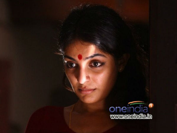 75 లక్షలు ఇవ్వు, లేకుంటే పరువు తీస్తా...