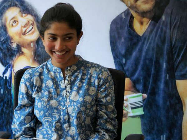 చాలా సింపుల్గా ఉంటాను.