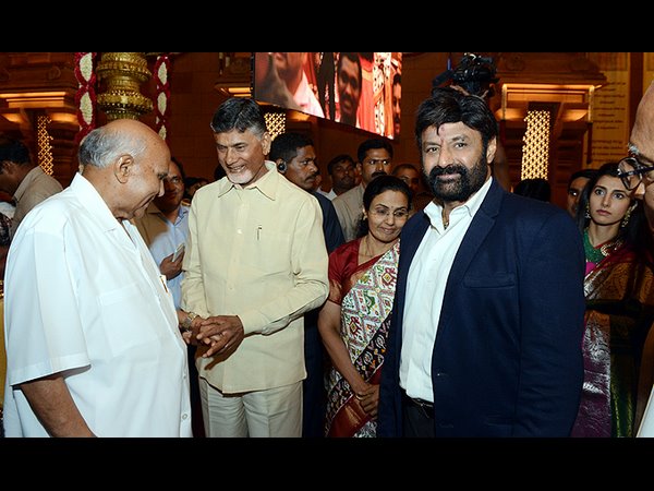 ప్రముఖులు భారీగా