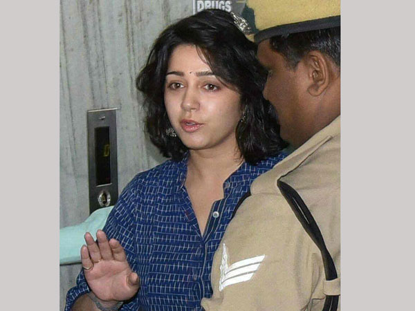 నువ్వెవరు అనడానికి?