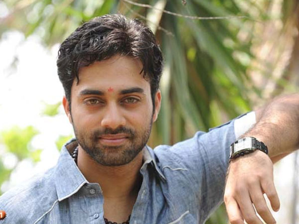 పబ్లో డ్రగ్స్ విక్రయాలంటూ ఆరోపణలు