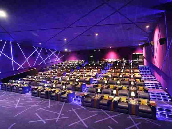 ఇండియాలో ఖరీదైన థియేటర్