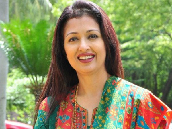 అతడితో కలిసి ఉండటం లేదు