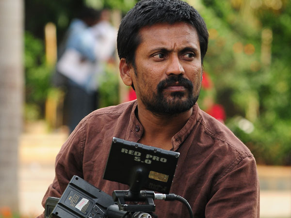 కెమెరా, మేకప్ డిపార్ట్ మెంట్లకు కో ఆర్డినేట్ ఎలా ఉంటుంది?