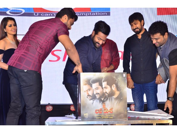 నాన్నకు గిఫ్టుగా