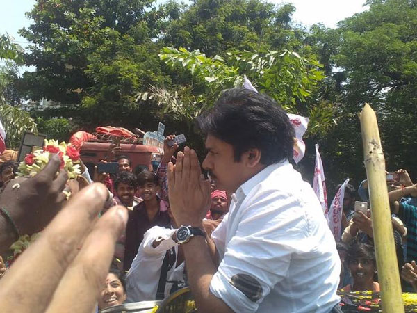 ఆ ఫాలోయింగ్ ఎవరికీ రాదు