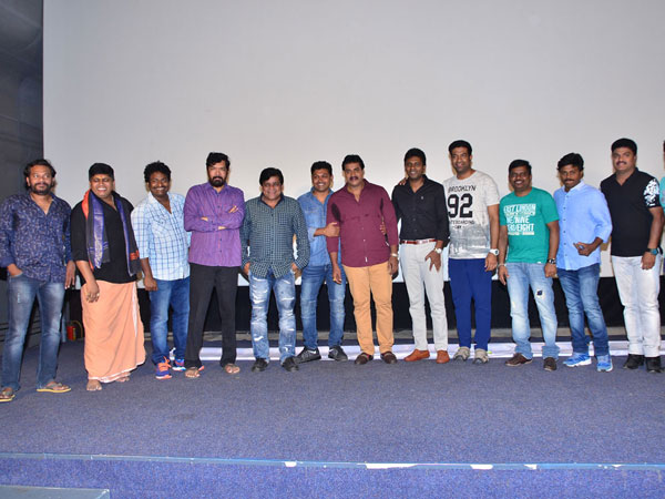 వాళ్ల పేర్లు చెప్పను