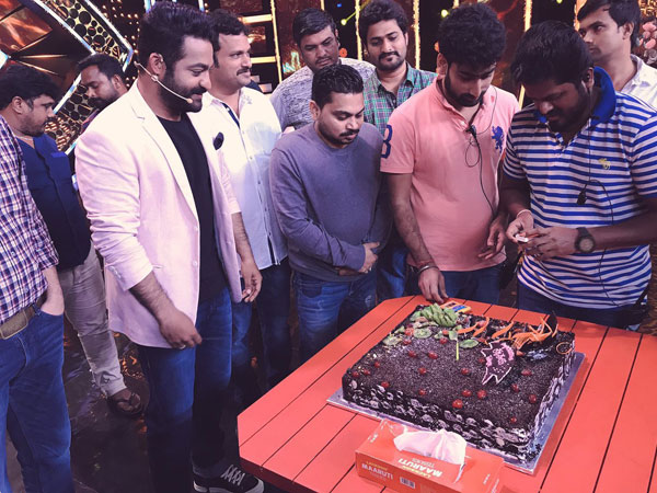 రెండో సీజన్లో కూడా ఎన్టీఆరే