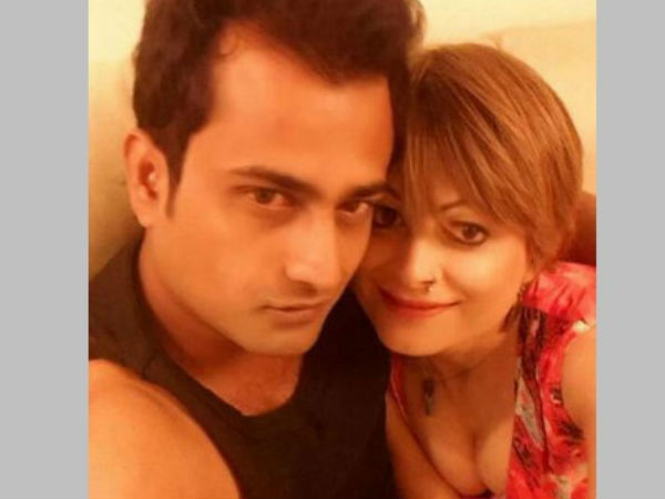 Bobby Darling files a police complaint against husband Bobby Darling files a police complaint against husband