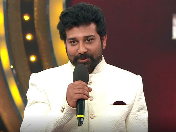 పవన్ ఫ్యాన్స్ దండిగా..
