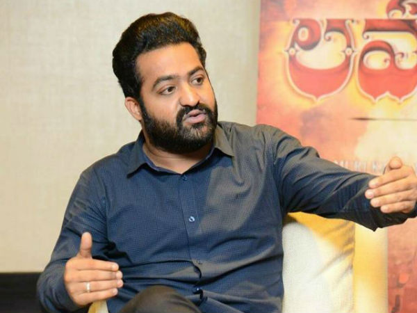 యాంకర్ పొగడ్తలు