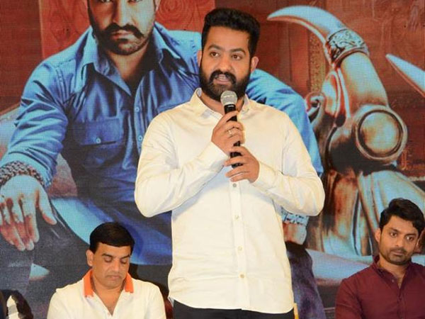 రివ్యూలపై ఎన్టీఆర్ ఆగ్రహం..