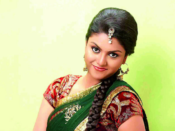 అంజలి పోలికలతోనే ఉండటం