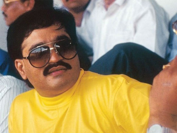జుబైర్ ఒక మోసగాడు