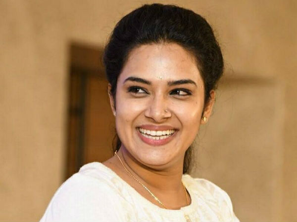 కుప్పలు తెప్పలుగా ఆఫర్లు