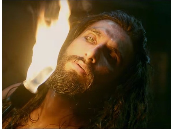 రణవీర్ సింగ్ టెర్రిఫిక్ లుక్