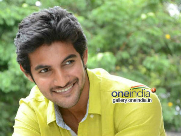 నెక్ట్స్ నువ్వే చిత్రంలో