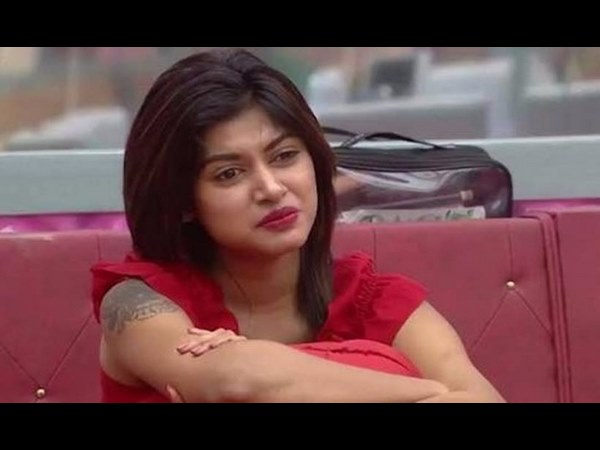 బిగ్బాస్లో ఓవియా రచ్చ రచ్చ