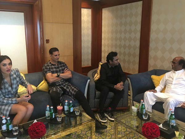 మీడియా సమావేశానికి