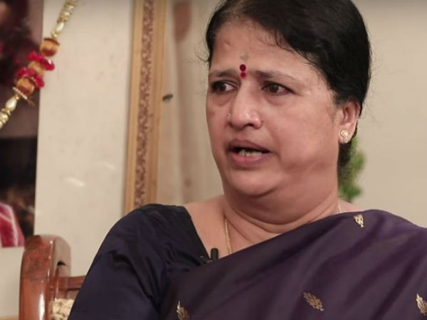 వాళ్లింట్లో అమ్మాయిలు లేరా