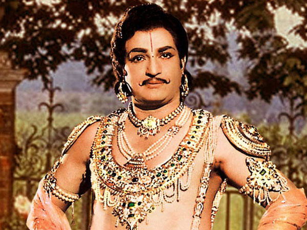 ఒడిదుడుకులతో ఎన్టీఆర్