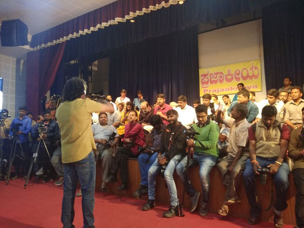 పేద ప్రజల సేవే లక్ష్యంగా