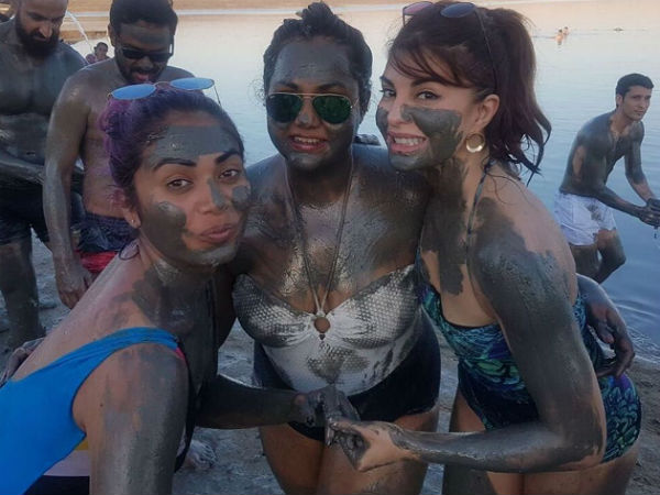 Jacqueline Fernandez Covered In Mud at Dead Sea Jacqueline Fernandez Covered In Mud at Dead Sea