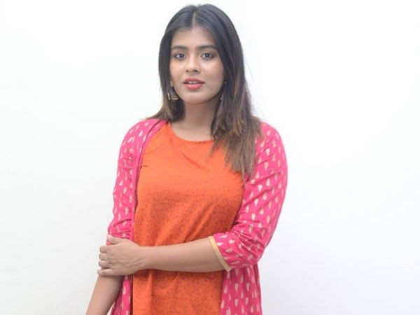 లీడ్ రోల్లో నటిస్తున్నందుకు