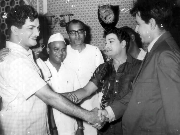 ముందుగా ఎన్టీఆర్ ఇంటికి వచ్చి