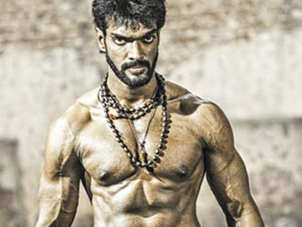 థియేటర్కి వెళ్లి చూడండి