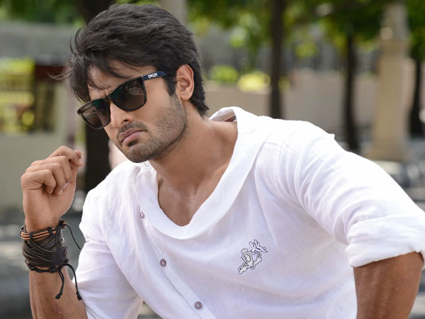 తండ్రి సెంటిమెంట్ తో నిండిన ప్రేమ కథ
