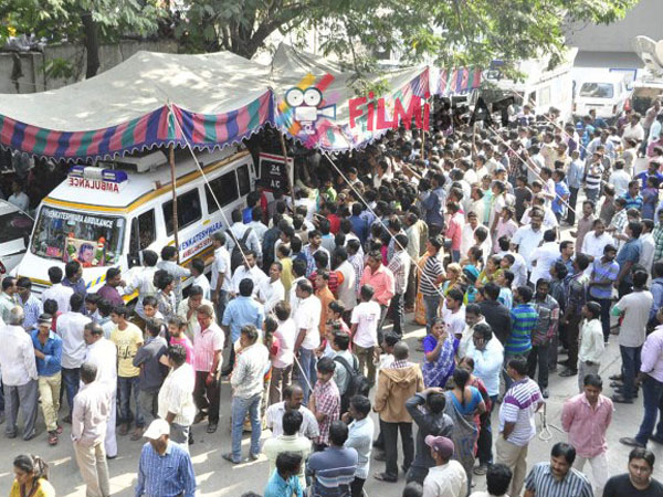 వెబ్సైట్లలో అవాస్తవాలు రాస్తున్నారు..