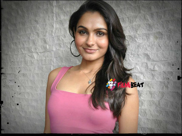 మూడు విభిన్న చిత్రాల్లో..